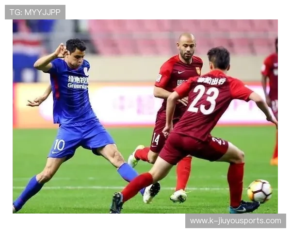 上海申花球员社交媒体互动热烈,提升球迷参与感,上海申花球队