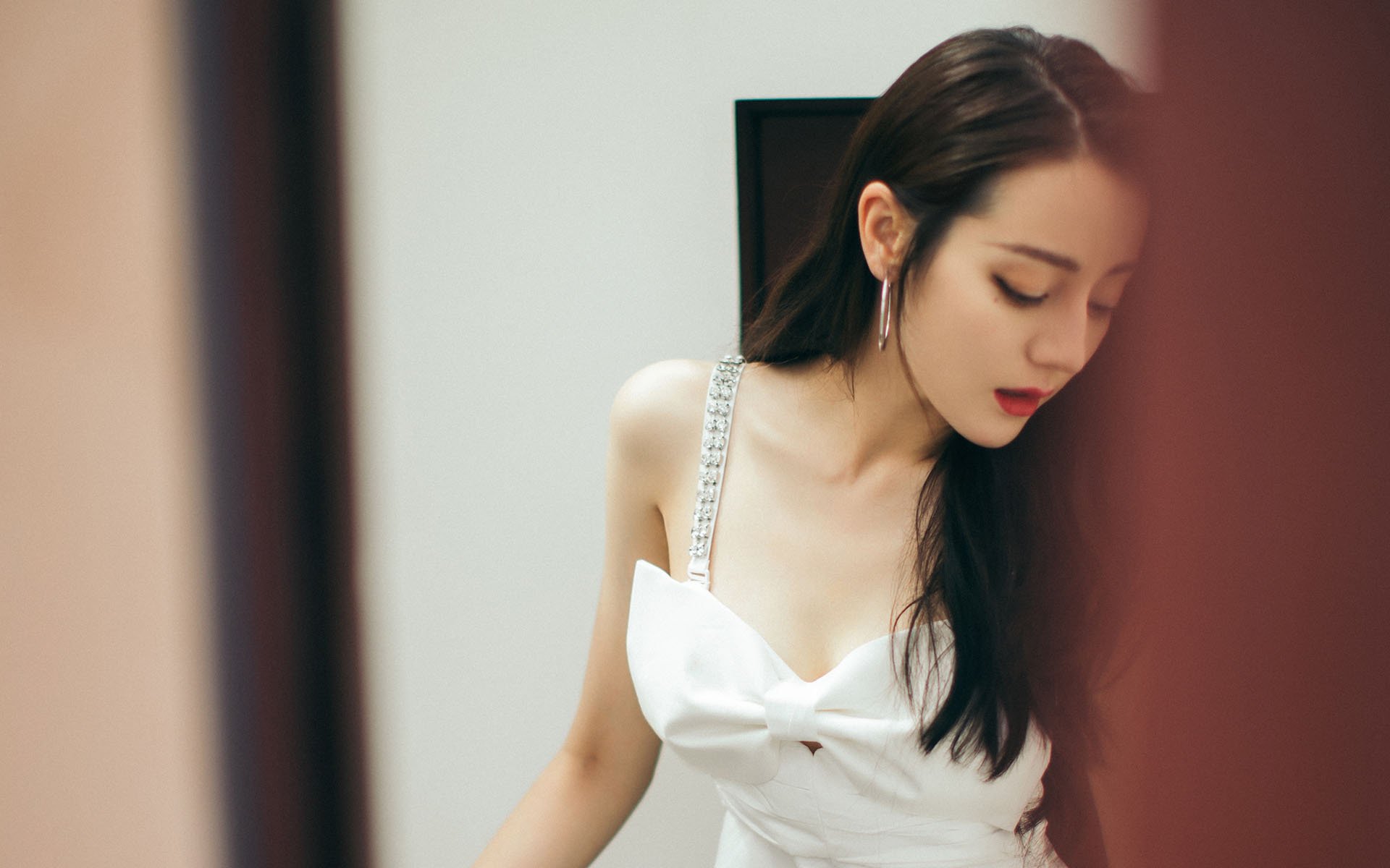 国际热身赛中国队爆冷 球迷情绪陷入低谷，国家队热身赛